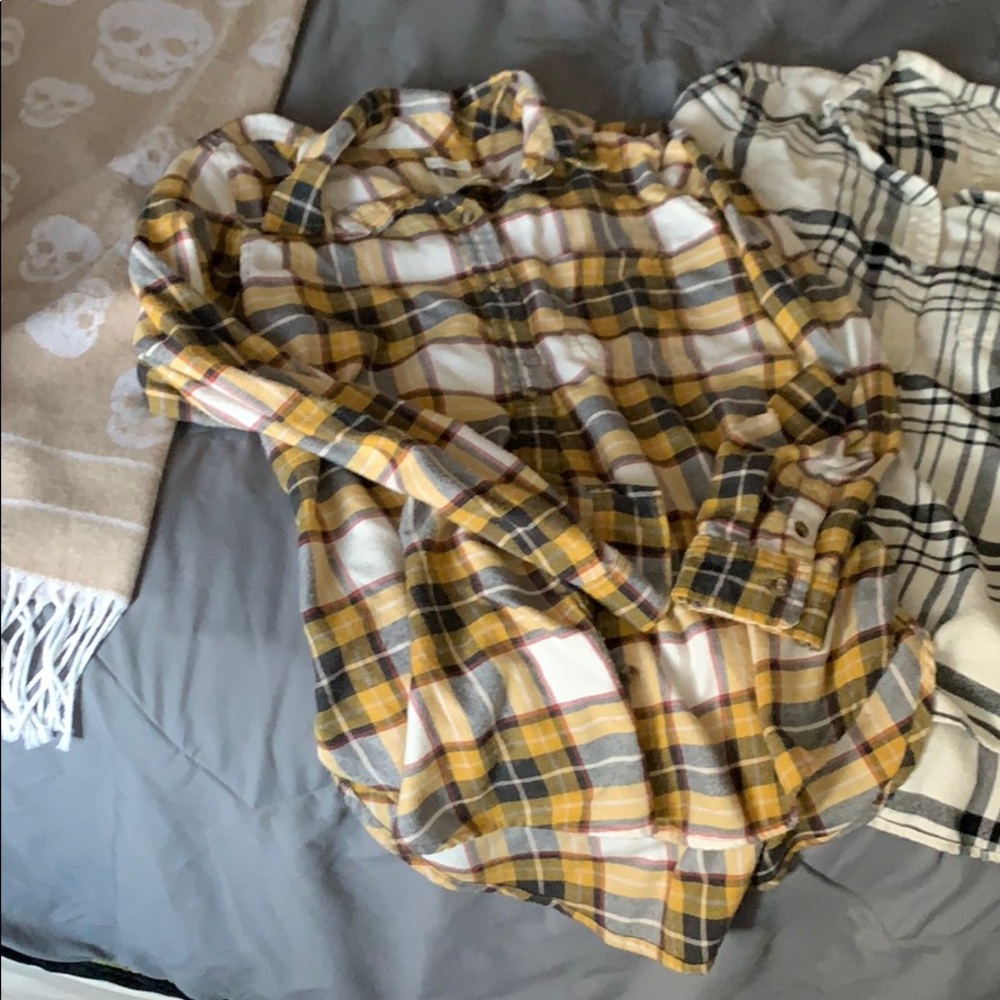 Flannels - Picture 2 of 3